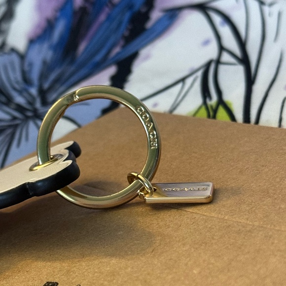 Coach Keyring Bear NWOT - Picture 4 of 4